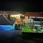 Casa de Férias Charming House In With Shared Pool Biescas (Asturias)