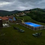 Casa de Férias Charming House In With Shared Pool