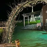 Charming House In With Shared Pool