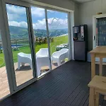 Charming House In With Shared Pool Casa de Férias *