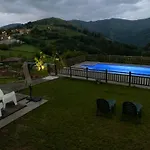 Charming House In With Shared Pool
