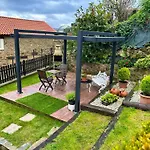 Charming House In With Shared Pool Biescas (Asturias)