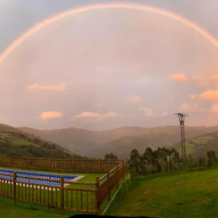 Charming House In With Shared Pool *