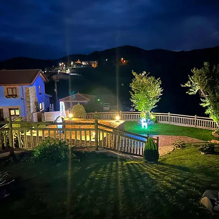 度假居 Charming House In With Shared Pool