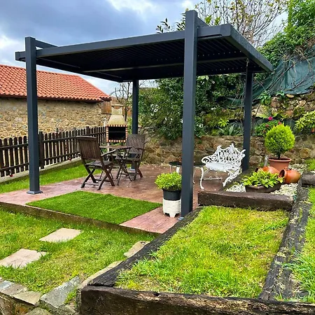 度假居 Charming House In With Shared Pool Biescas (Asturias)