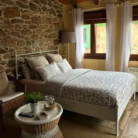 Charming House In With Shared Pool